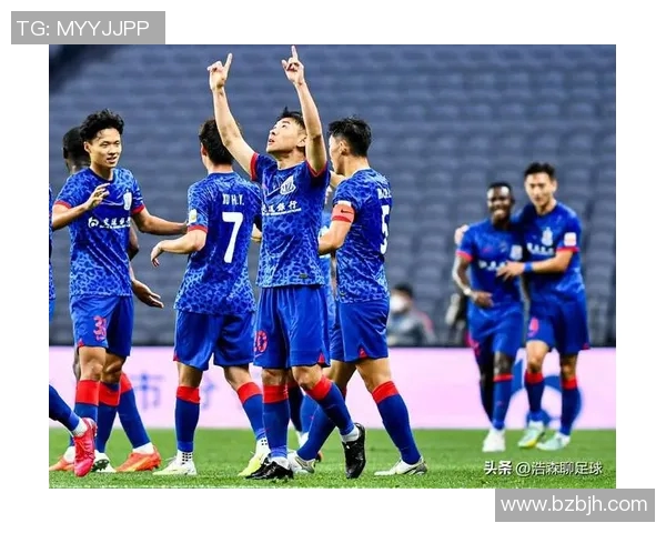 中超足球新赛季展望球队阵容变化与明星球员表现分析